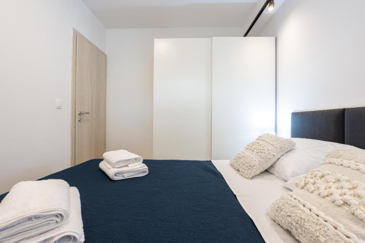 Royal Luxe Apartment สปลิท ภายนอก รูปภาพ
