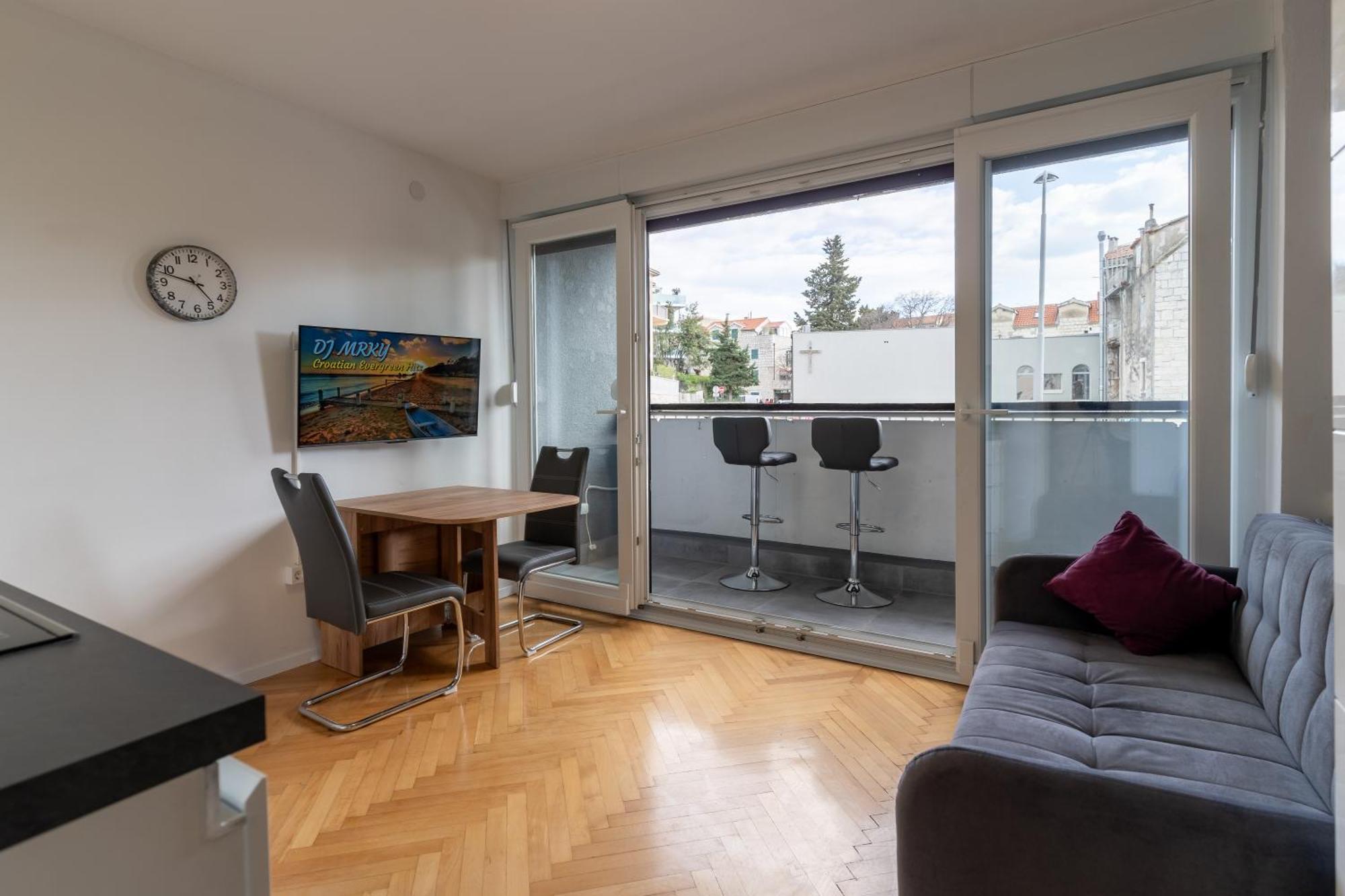 Royal Luxe Apartment สปลิท ภายนอก รูปภาพ