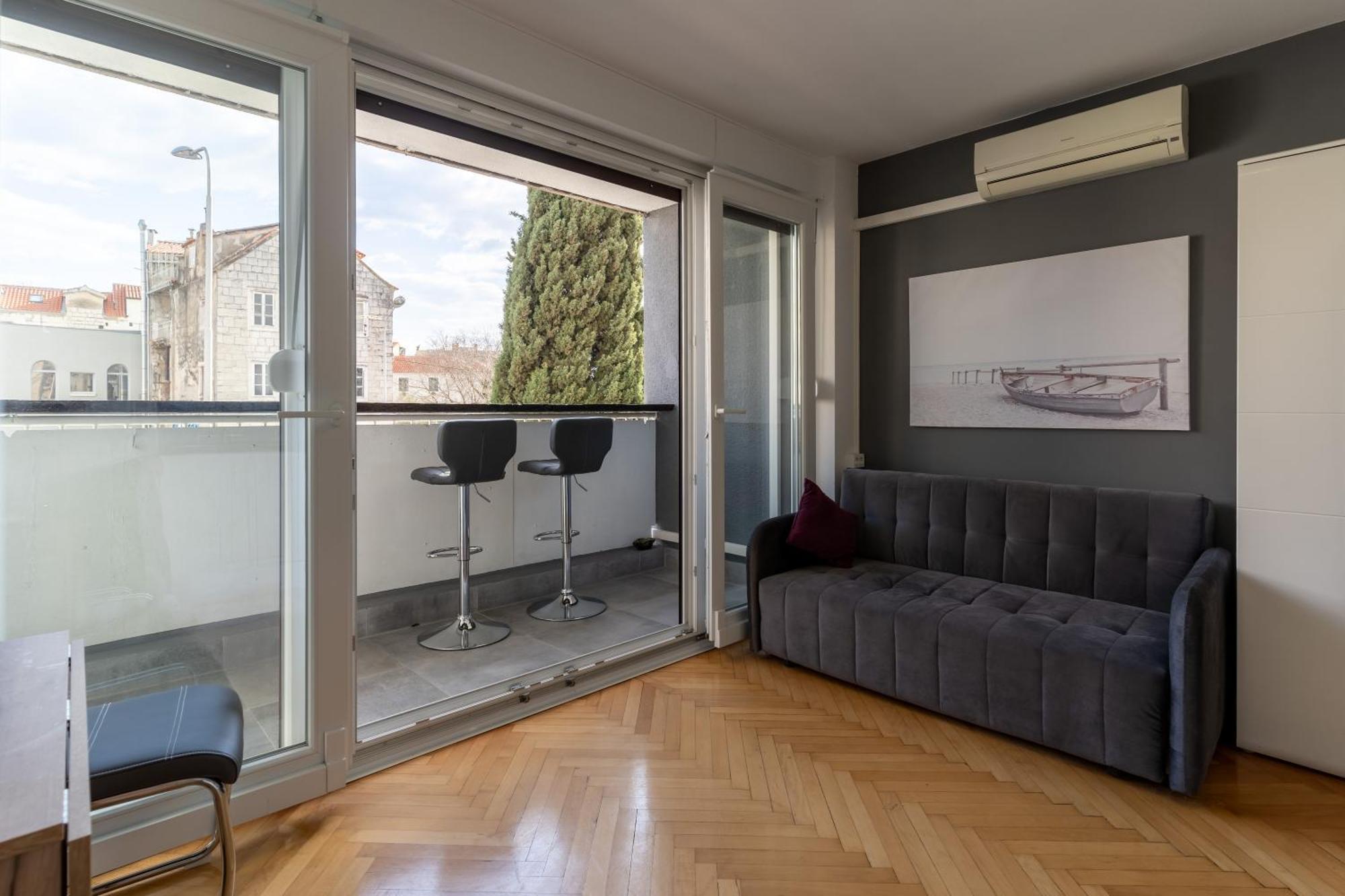 Royal Luxe Apartment สปลิท ภายนอก รูปภาพ